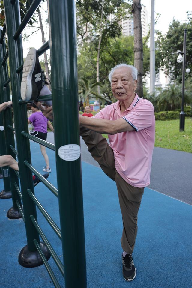 tenan, 腹轮, 压了一会儿