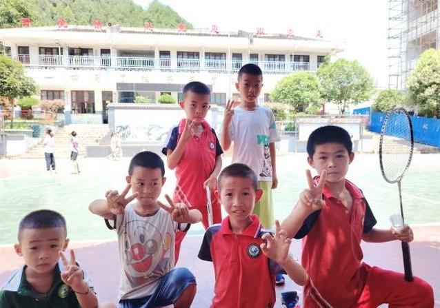 这阳光还火, 欢乐背后藏 这阳光还火, 欢乐背后藏