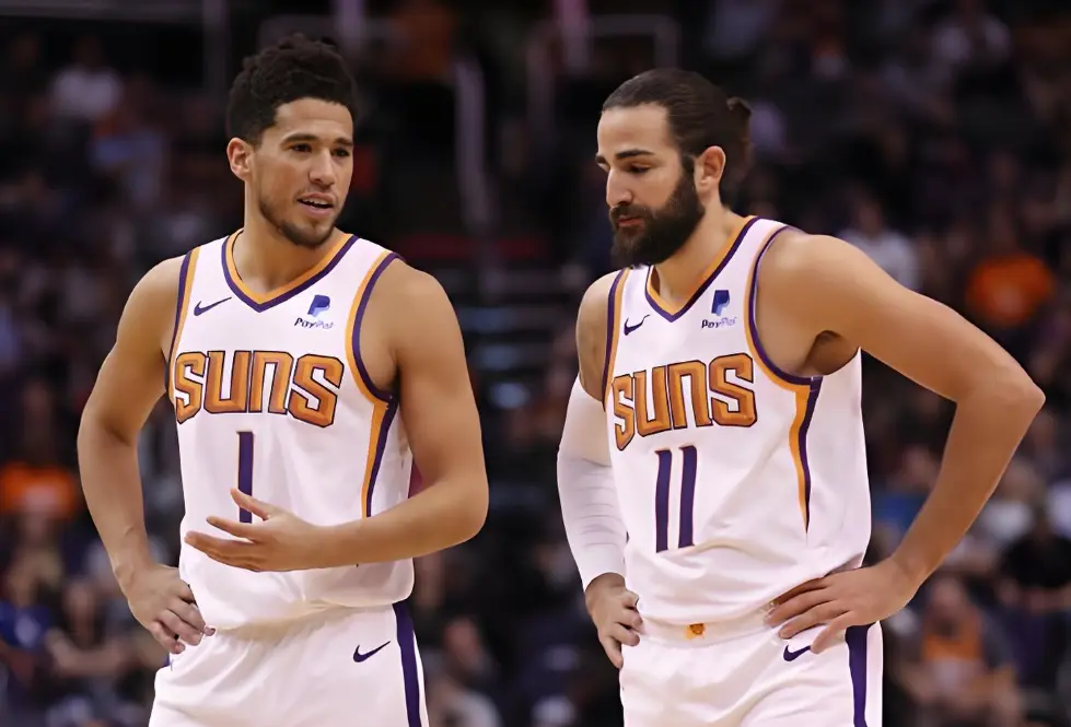 基本接近于 基本接近于