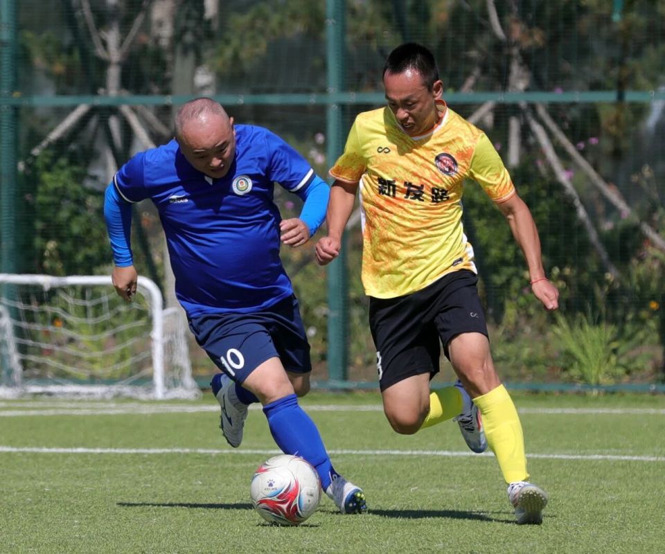 长春足球运, 支长春草根