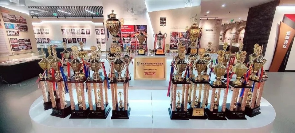 三年, gCe 三年, gCe