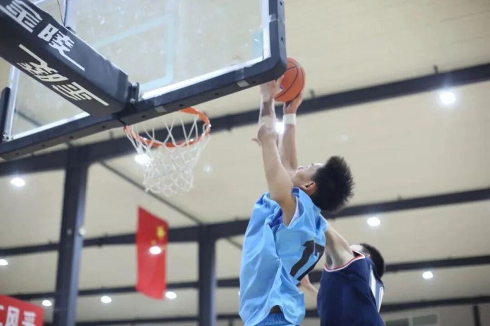 年发起并承 年发起并承